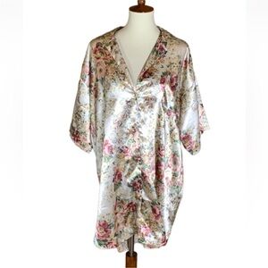 Vintage The Lingerie Collection floral satin night shirt Size Medium
